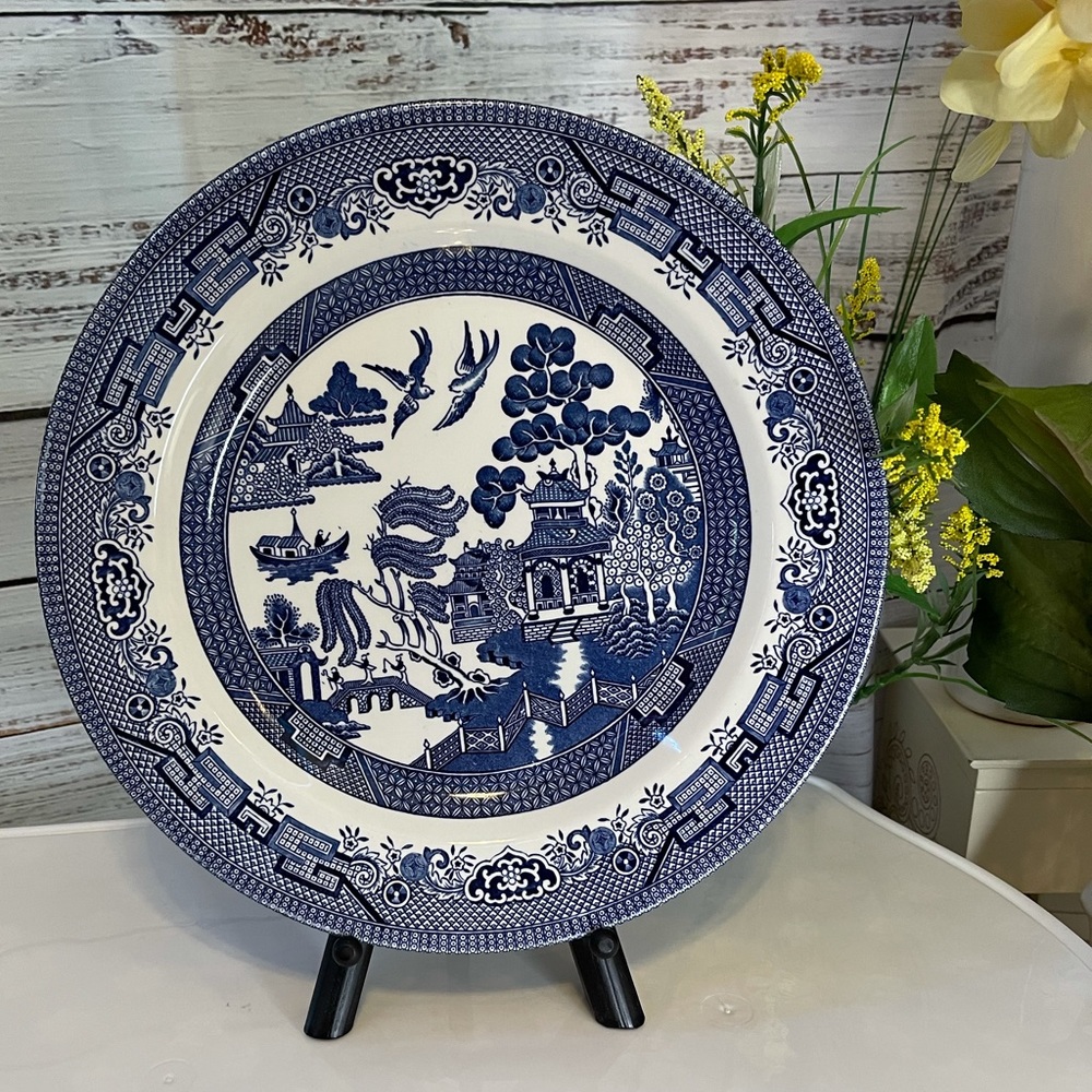 CHURCHILL Fine English Tableware Dishes, Blue Willow, set of 3